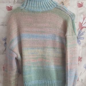 525 America  turtle neck sweater